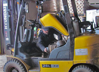 prince edward island, PEI, Charlottetown, licenced mechanic on site, farm machinery, generator, mobile repair service,  inspect, spare parts, maintenance, experience, transmissions, electrical, business, engine, island owned, service